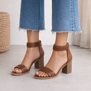 ♥️Chinese Laundry Juni Rich Brown Ankle Strap Heels